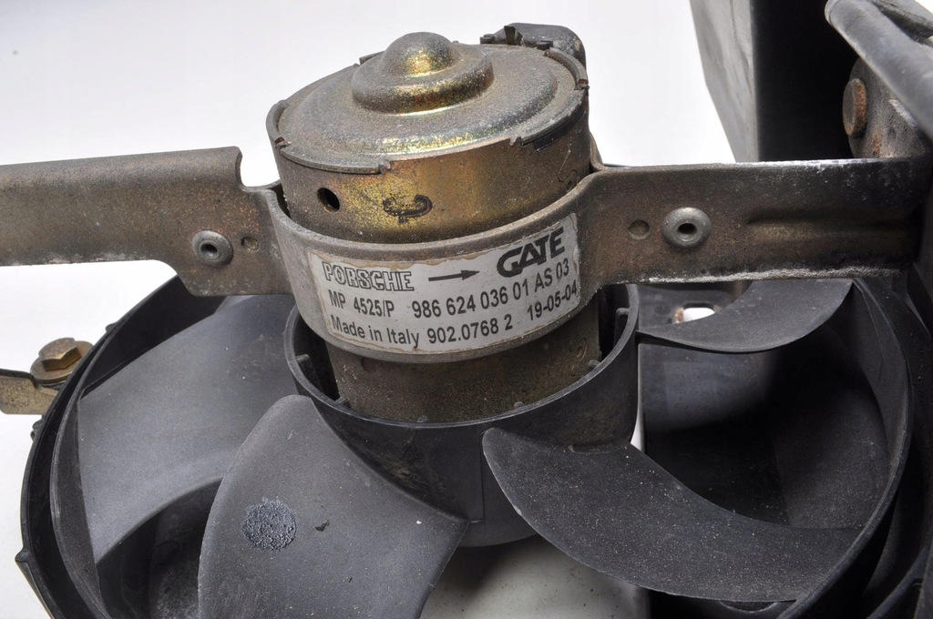 фото №9, Porsche boxster 986 2.7 вентилятор радиатора корпус 98662403601