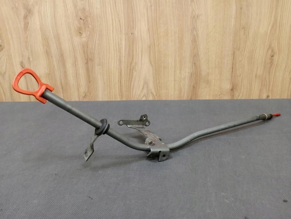 фото №1, Mercedes e-klasa a207 w207 щуп щуп масла 1.8 l a2710181040