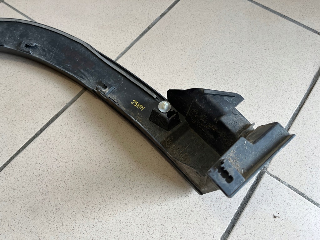 фото №10, Subaru forester sk 18- молдинг крыла правый перед