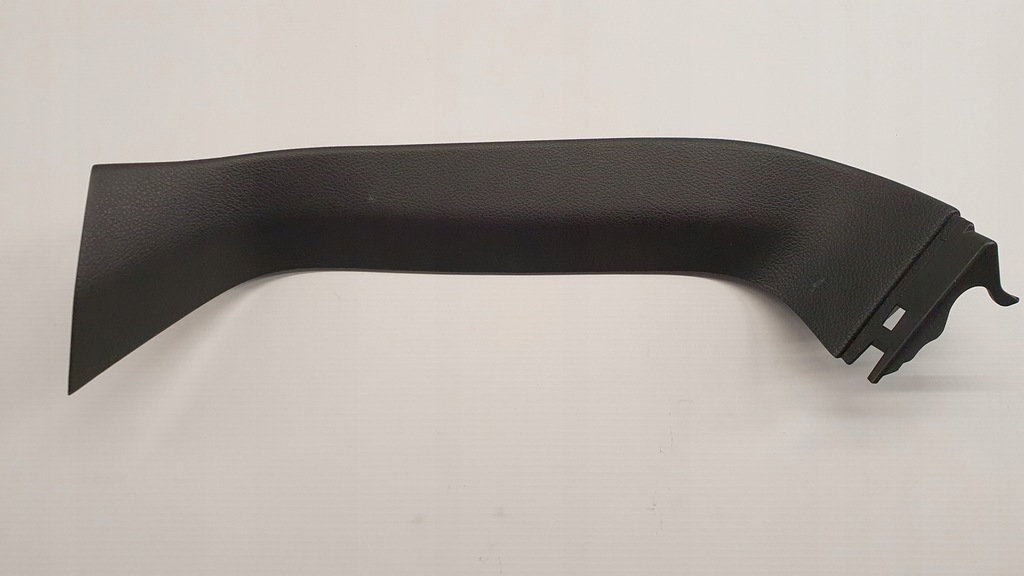 фото №1, Subaru forester iv пластик крышки багажника правый