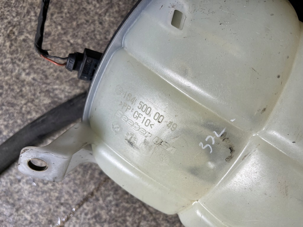 фото №8, Магістраль водяна шланги радіатора бачок насос wody w164 ml 3.0 cdi v6