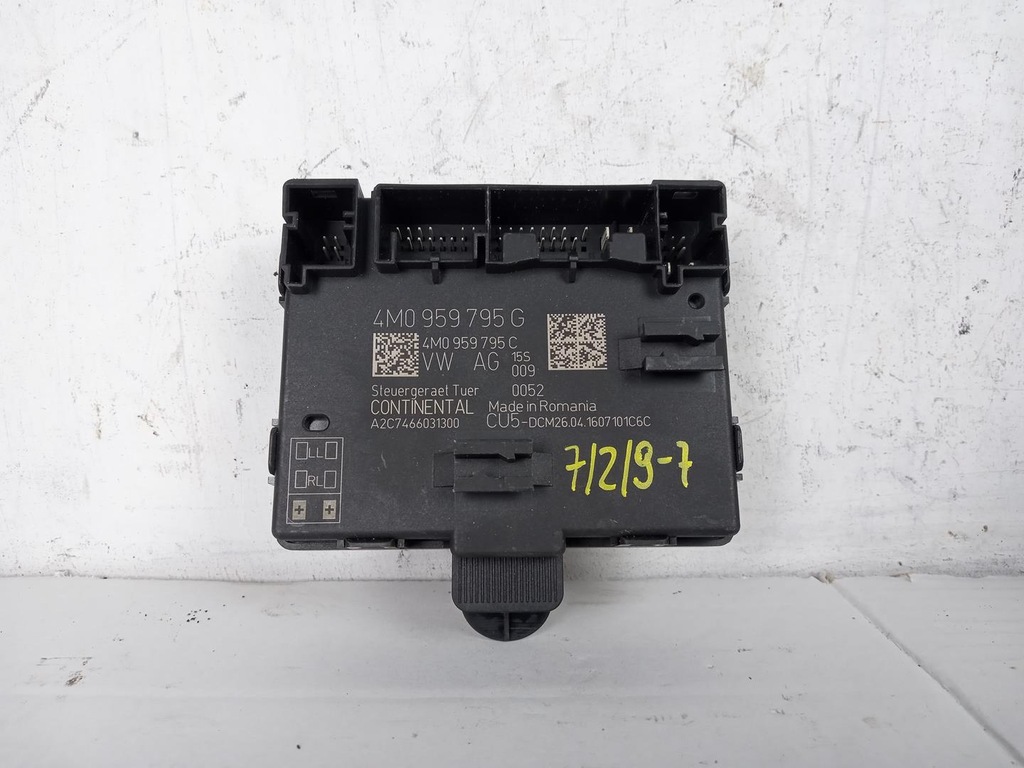 фото №1, Audi a4 b9 модуль блок керування двері 4m0959795g
