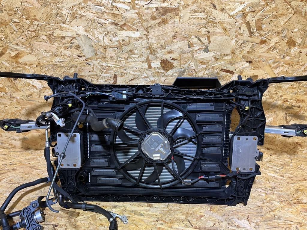 Комплектный  ремень передний радиатор абсорбер audi q5 80a рестайлинг  2.0 22r оригинал Доставка