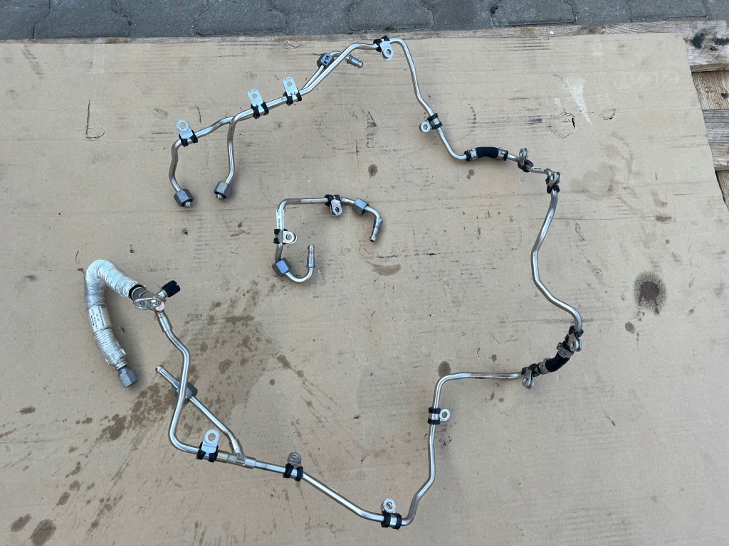 Купить Mercedes c63s amg w205 sedan трубки шланг топлива оригинал