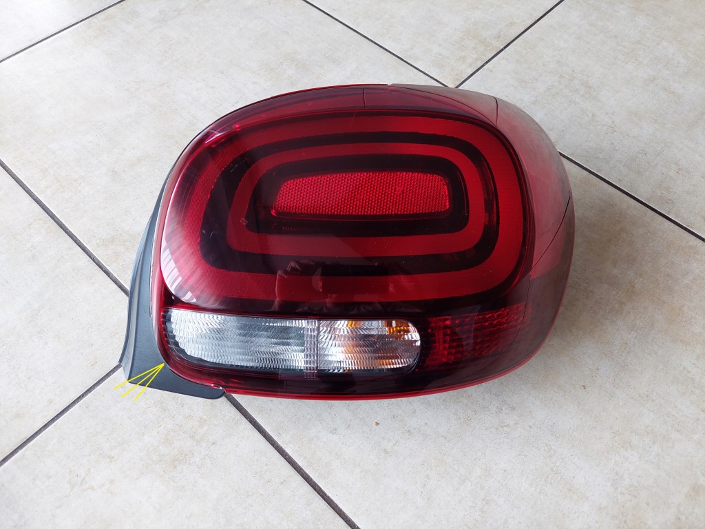 фото №7, Лампа задняя --- citroen c3 iii - 2016