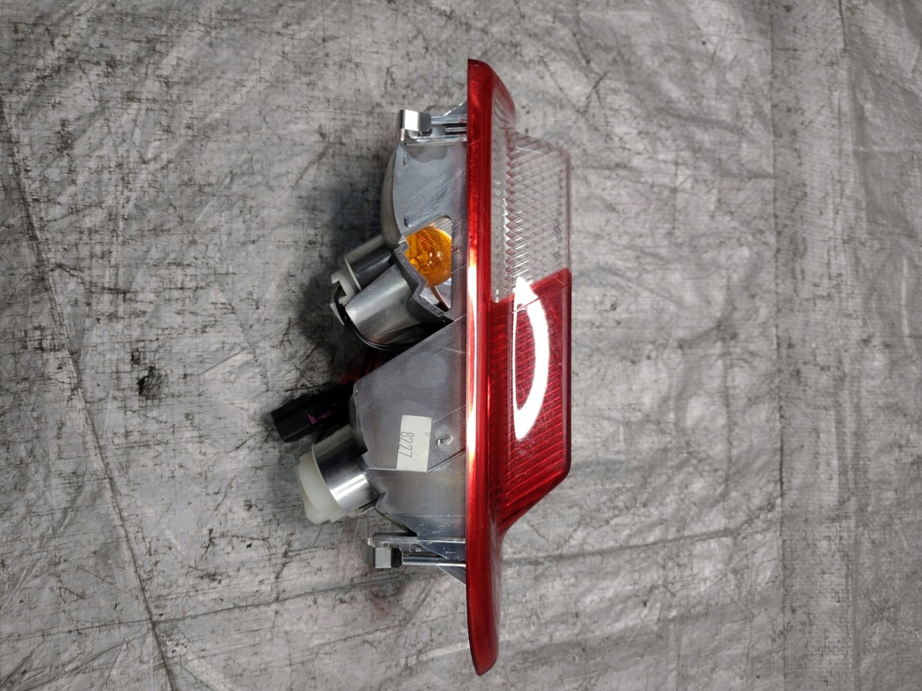 фото №10, Ліва задній лампа багажника opel insignia a kombi оригінальний номер 13226854