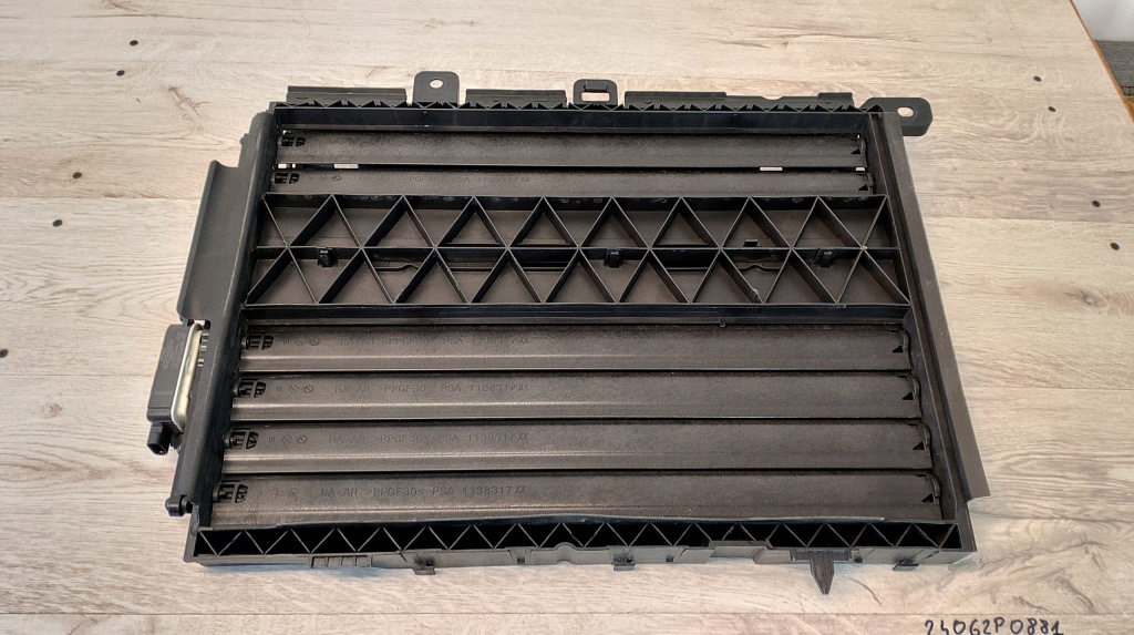 фото №11, Corsa f mokka b ii peugeot 208 ii jeep шторка повітропровід жалюзі повітря