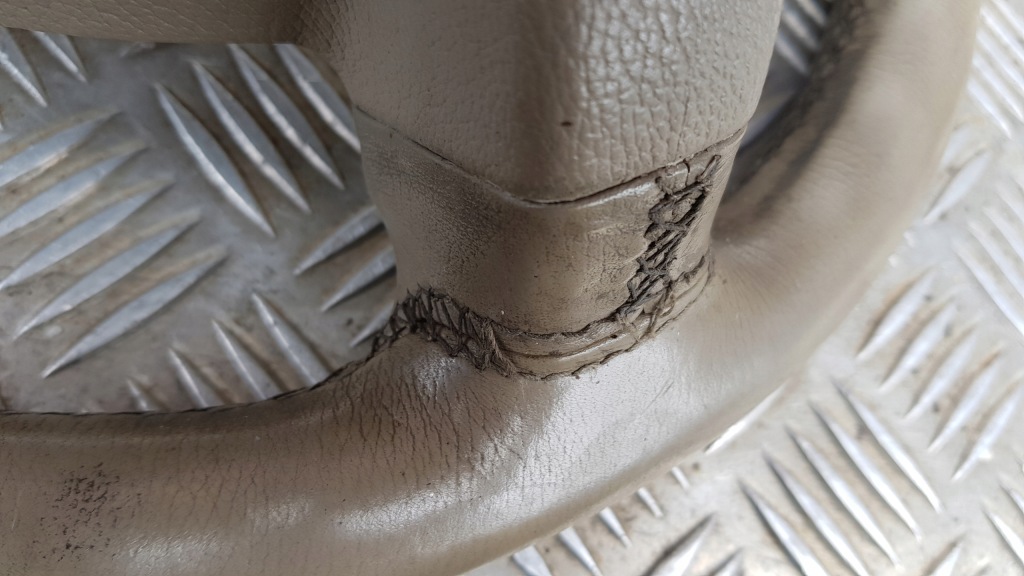 фото №13, Mercedes w163 ml воздуховод кожаный