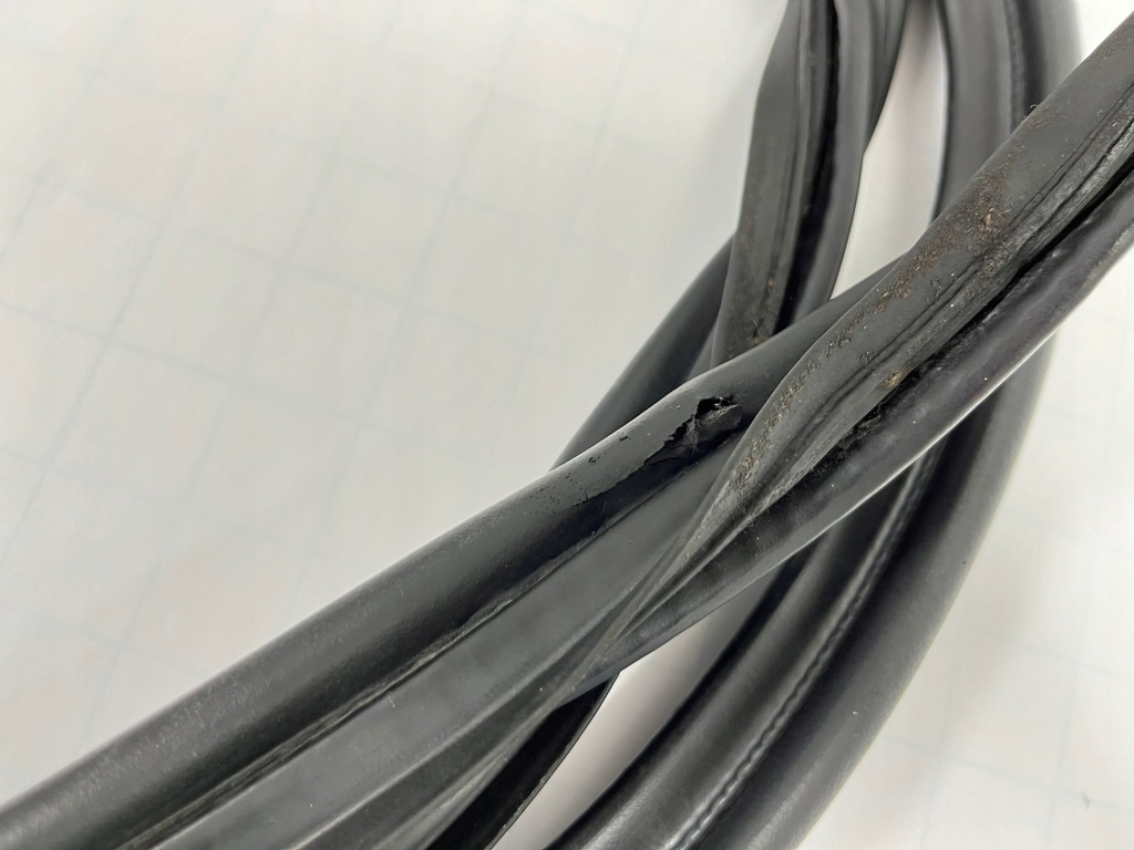 Прокладка задний крышки крышки багажника mercedes w124 кабриолет  a124 в Украине