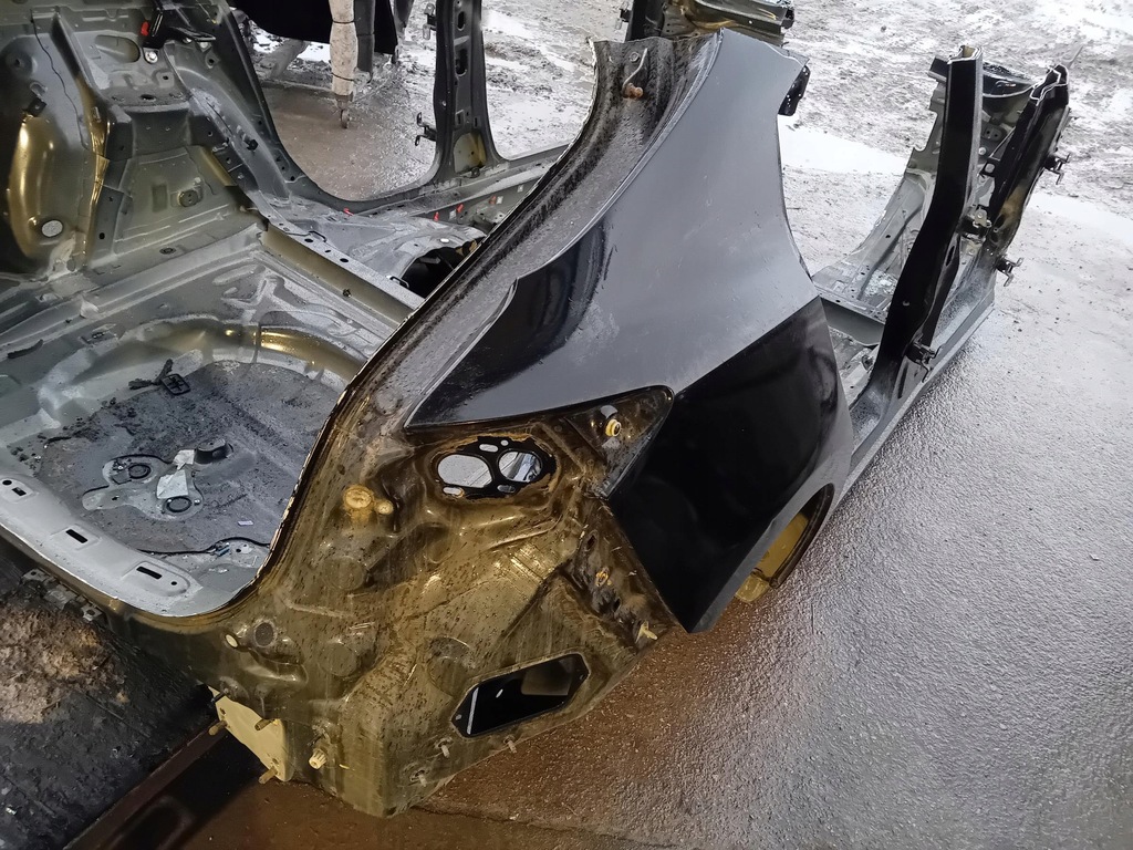 фото №3, Чверть крила правий задня mazda 3 iii bm hb