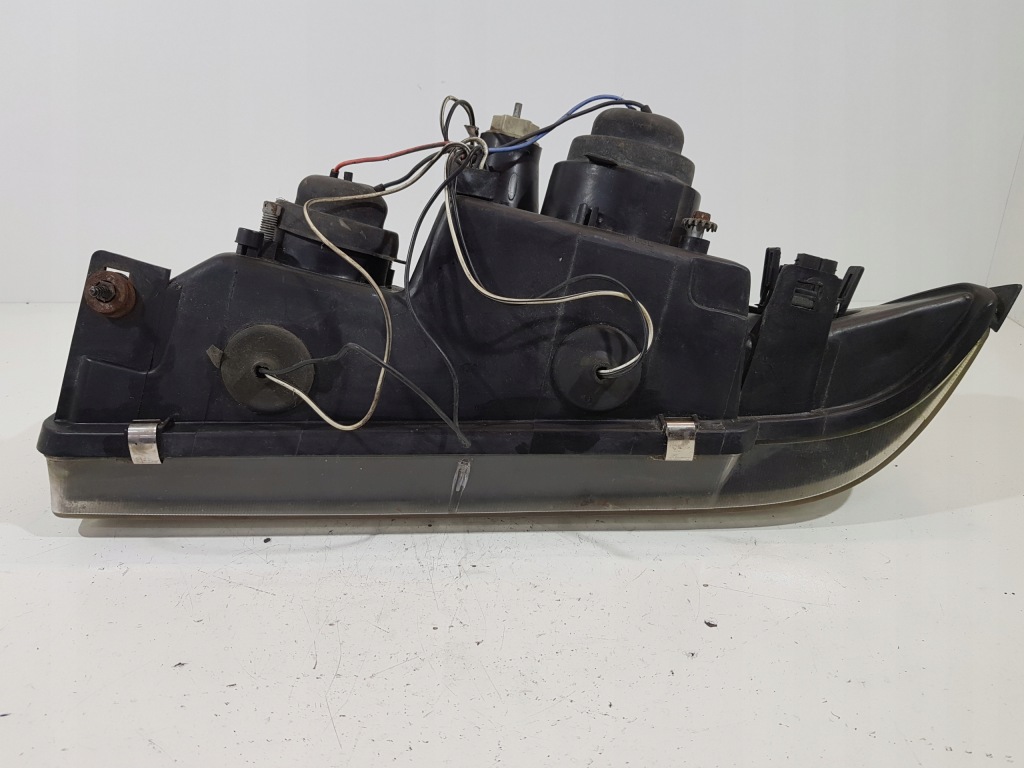 фото №6, Лампа правый перед bmw e36 mpakiet czarna кольца