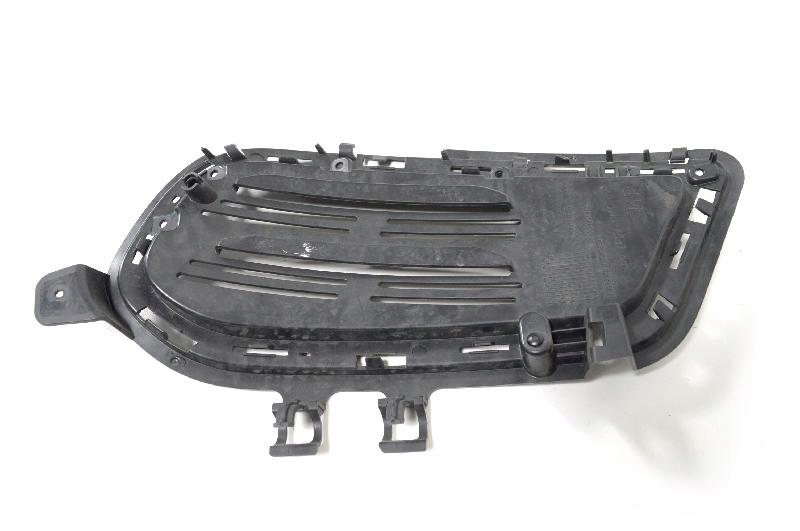 фото №3, Mercedes gla x156 2015 rhd перед левый нижний решётка радиатора