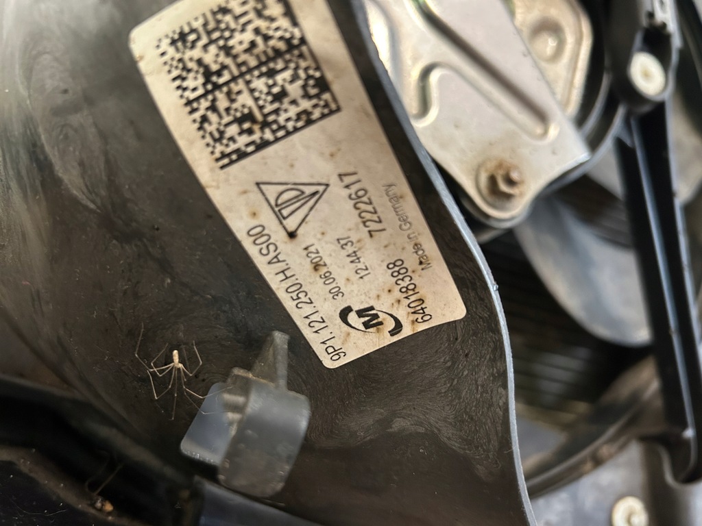 фото №7, Права сторона комплект радіатор з вентилятор porsche boxter 982,cayman 718