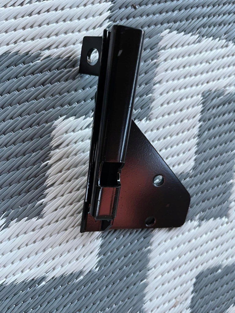 фото №1, Mwc5018 направляющая дверь правый перед defender