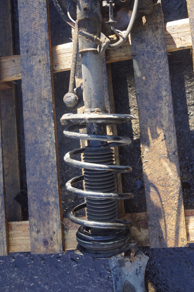 фото №6, Поворотный кулак правый перед nissan qashqai j10 1.5 dci