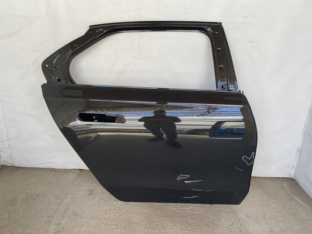 фото №1, Bmw 7 g70 дверь задние правое задняя