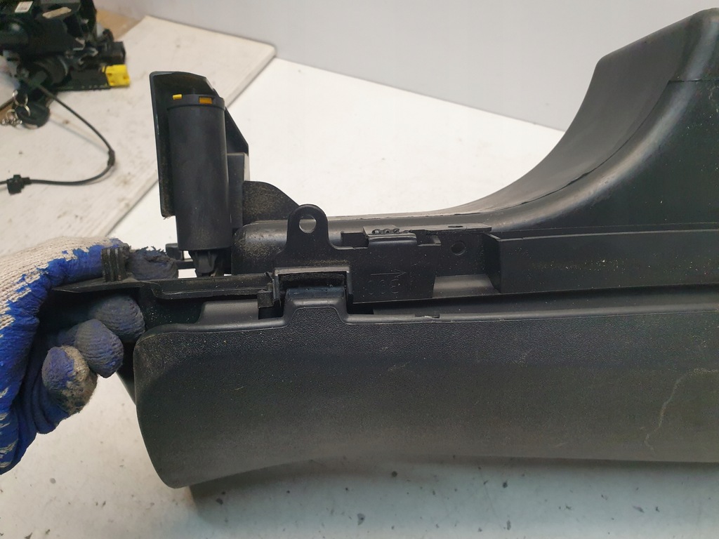 фото №7, Бардачок пассажира citroen c4 grand picasso 9654110577