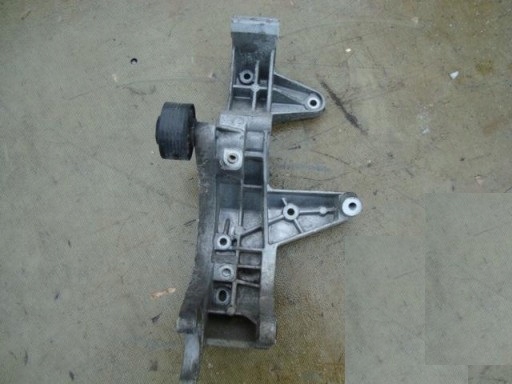 Купити Vw touareg 3.2 v6 кронштейн генератора