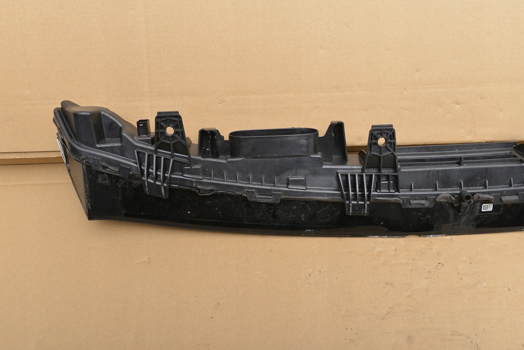 фото №12, Mercedes eqs a296 w296 suv 22- лампа led drl средняя a2969067601