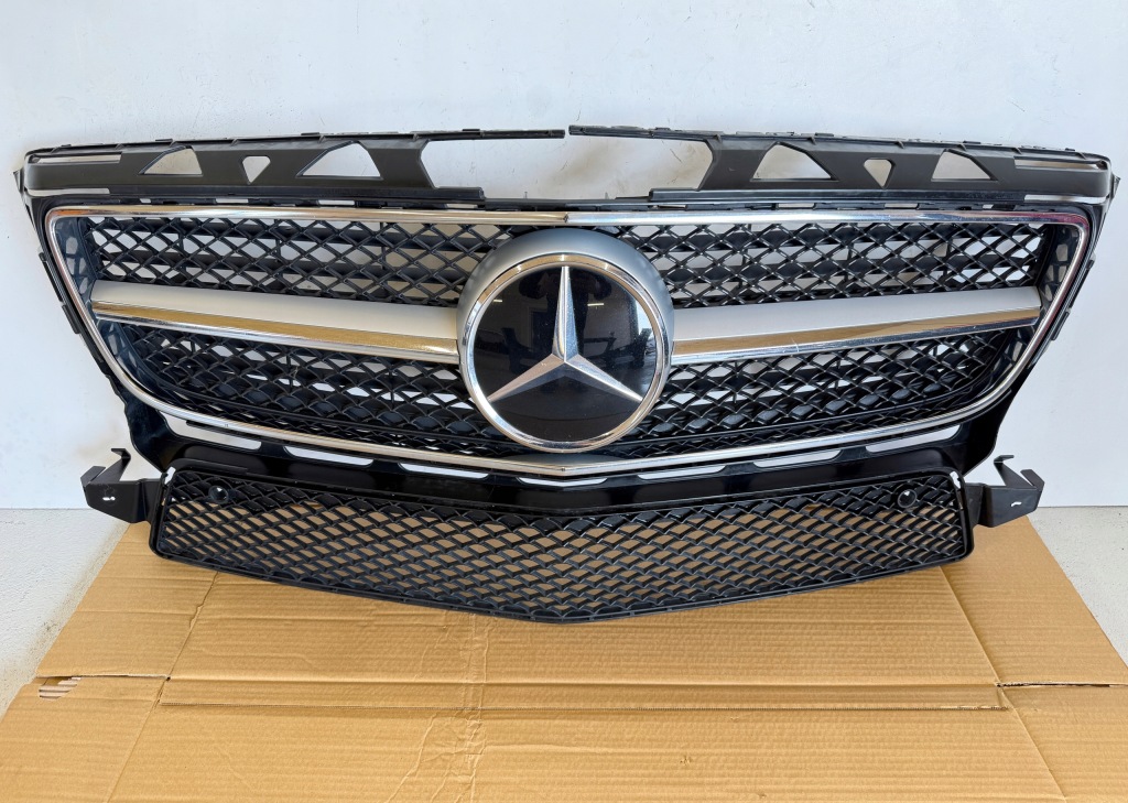 Купити Решітка радіатора решітка  радіатора amg 2188851765 mercedes cls w218 x218