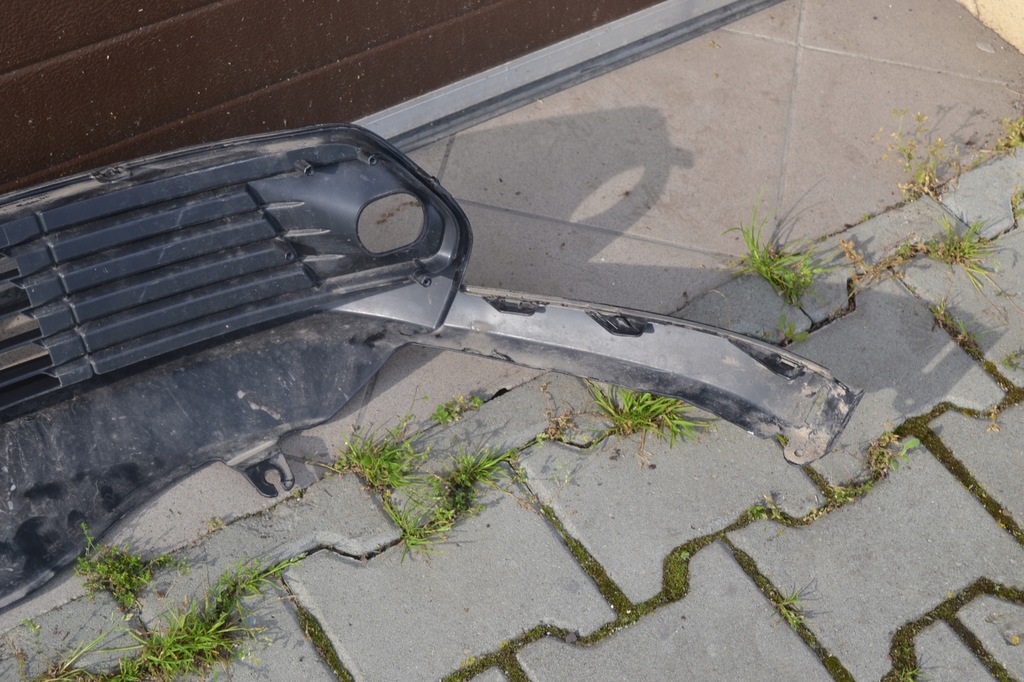 фото №8, Накладка dół спойлер бампера перед yaris cross