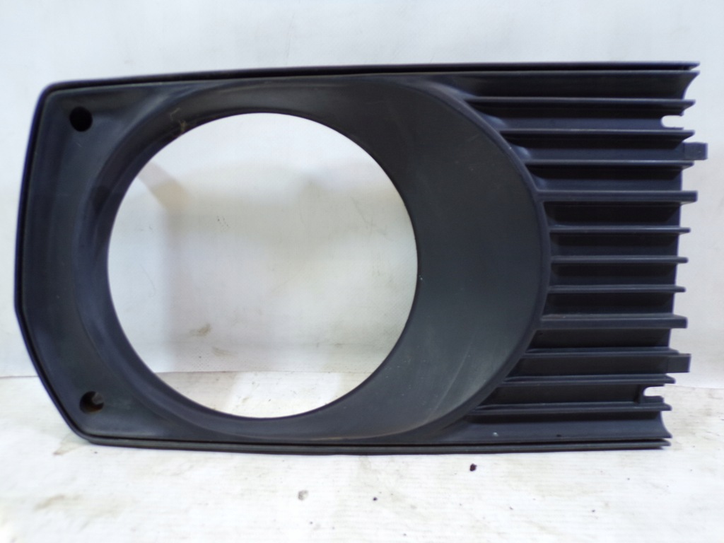 фото №1, Решітка радіатора панель фари лампи фара права правий skoda 105l