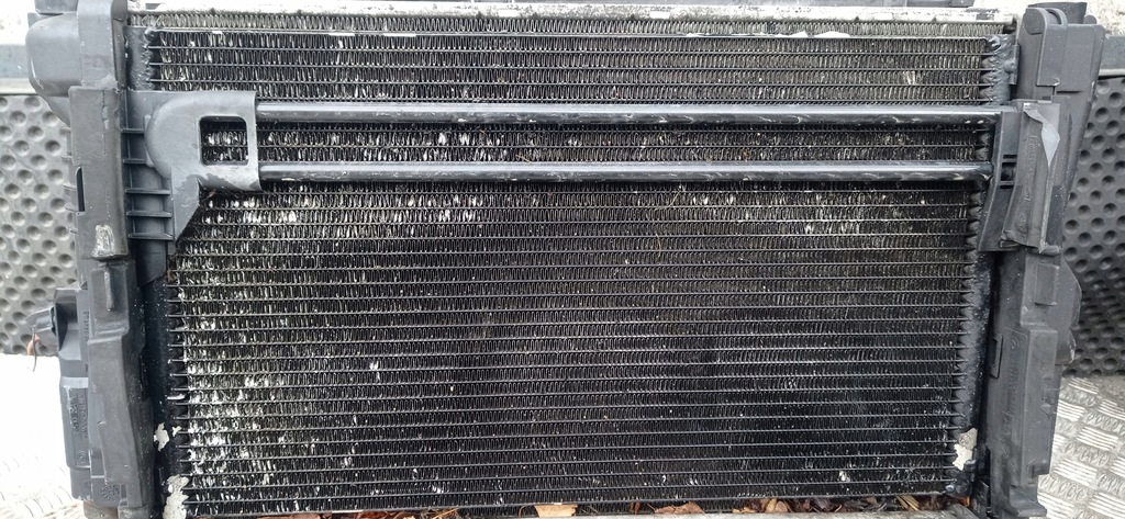 фото №9, Bmw e46 2.0 d 150 радіатор комплект + вентилятор жалюзі