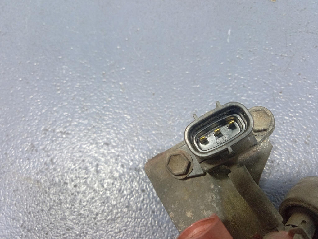 фото №6, Toyota corolla e12 2.0 d-4d клапан вакууму 25860-64140