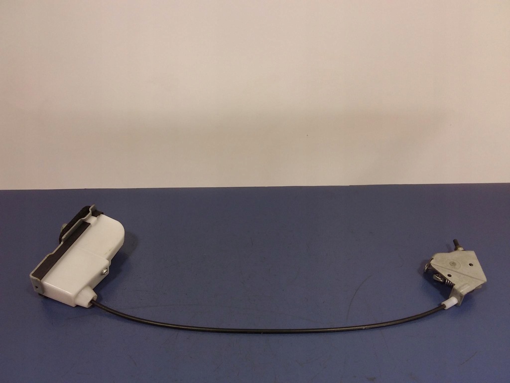 фото №4, Mazda 5 ii cw 10-15 привід кришка заливної пального