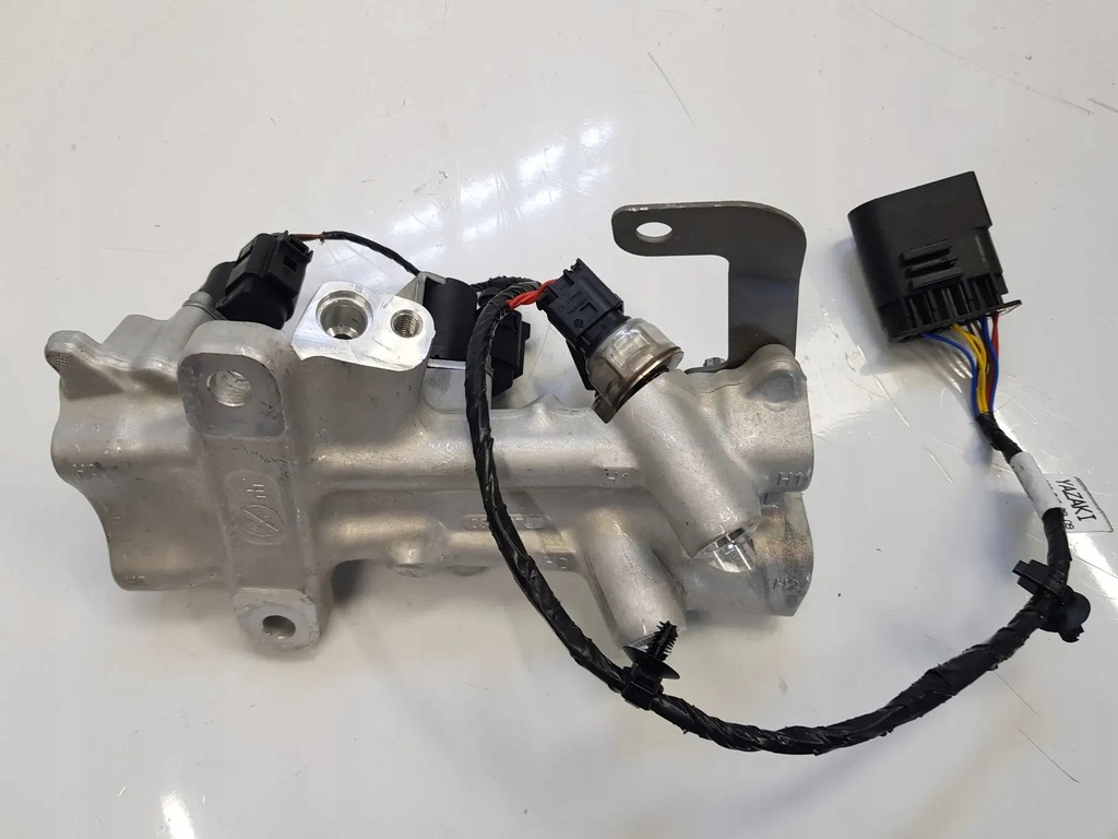 фото №9, Новий клапан підвіска модуль клапанів з джгут електрична mercedes amg eqs