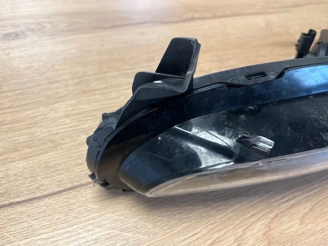 фото №8, Противотуманная фара правый citroen c3 984321890-00 kk