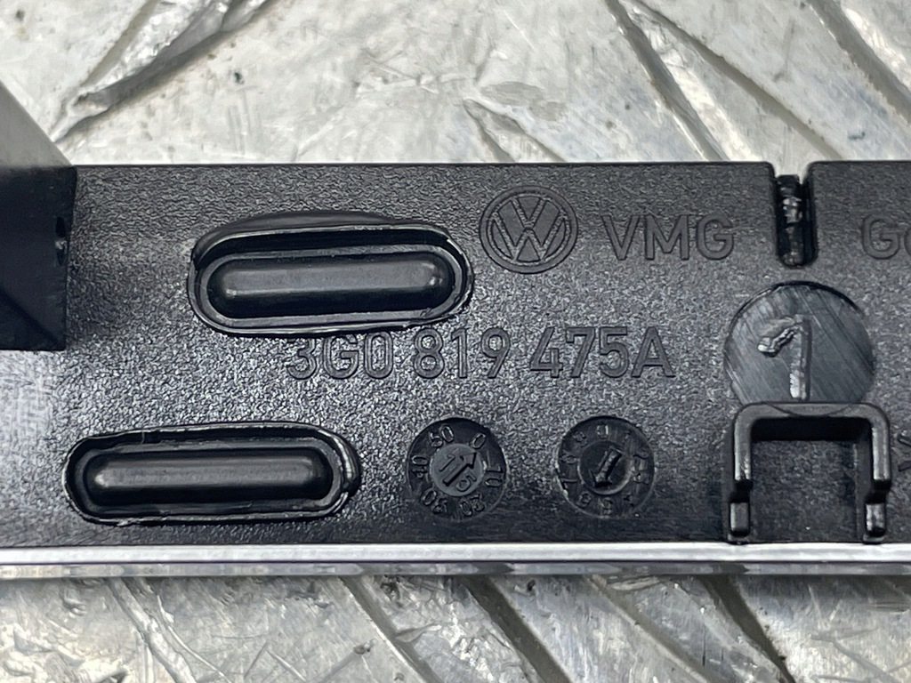 фото №8, Passat b8 рамка dekor захист радіо 3g0819475a