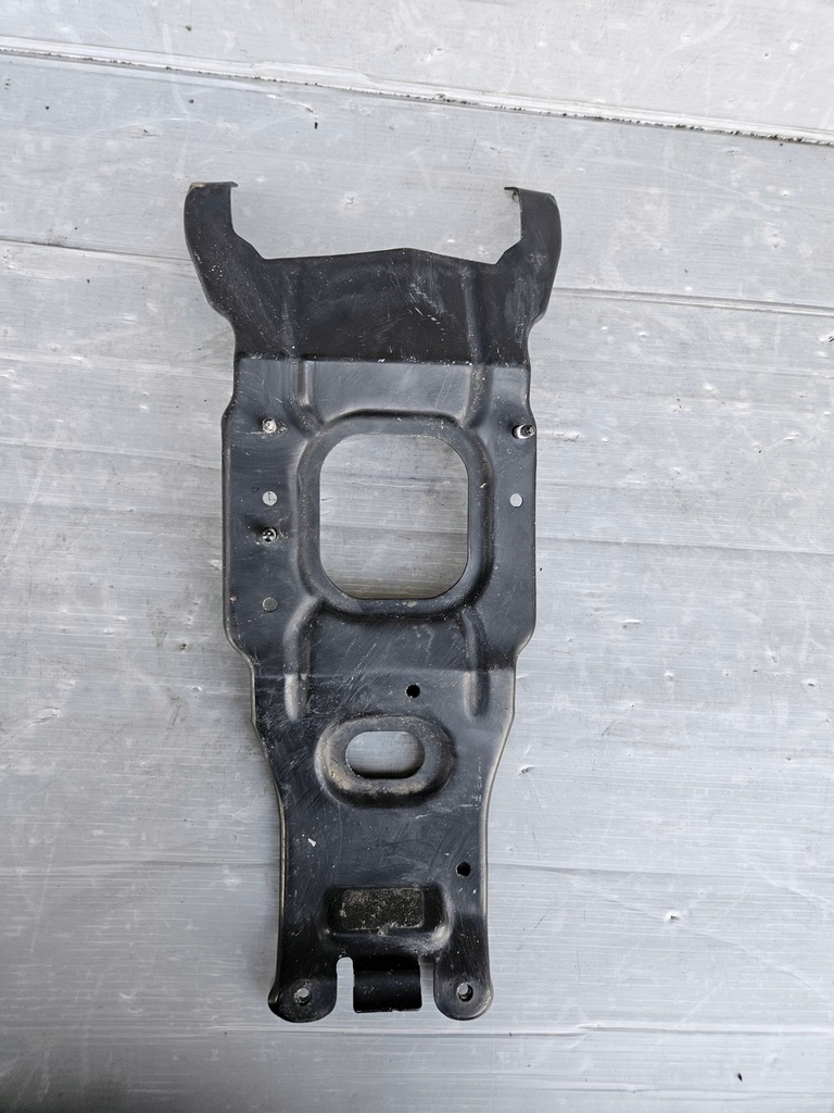 фото №1, Gle w167 кронштейн поперечина передний кронштейн радара 19-