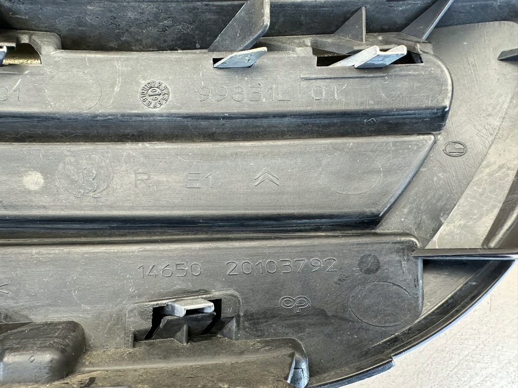 фото №15, Citroen c3 picasso 08-12r решётка бампера правая правый перед передний