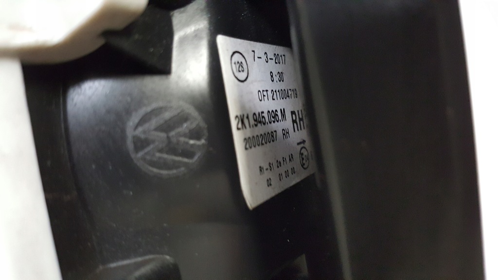 фото №9, Vw caddy 2k лампа задняя задняя правая 15-20r