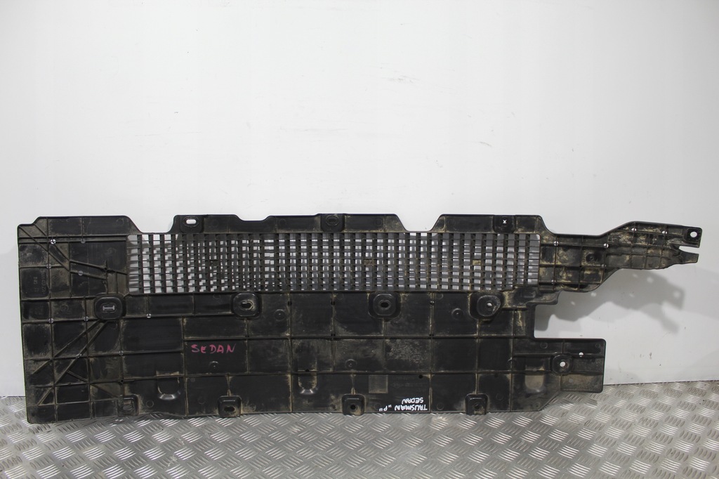 фото №1, Защита подвеска правая talisman 748145127r