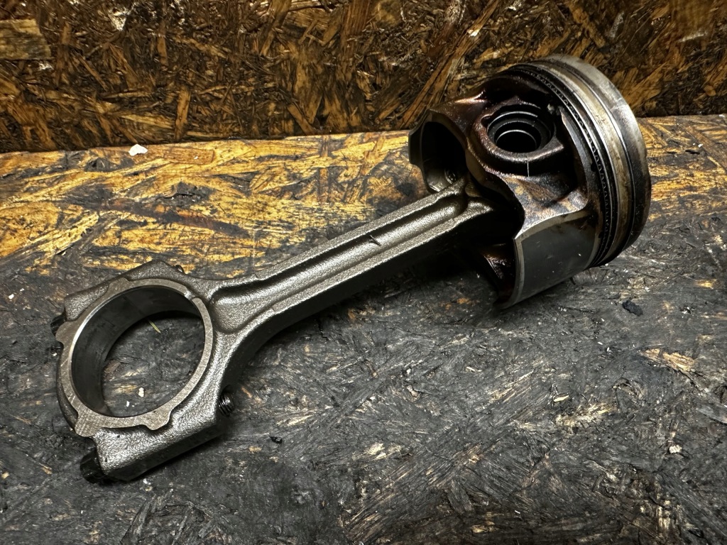 фото №1, Поршень + шатун kia 1.0 t-gdi g3lc