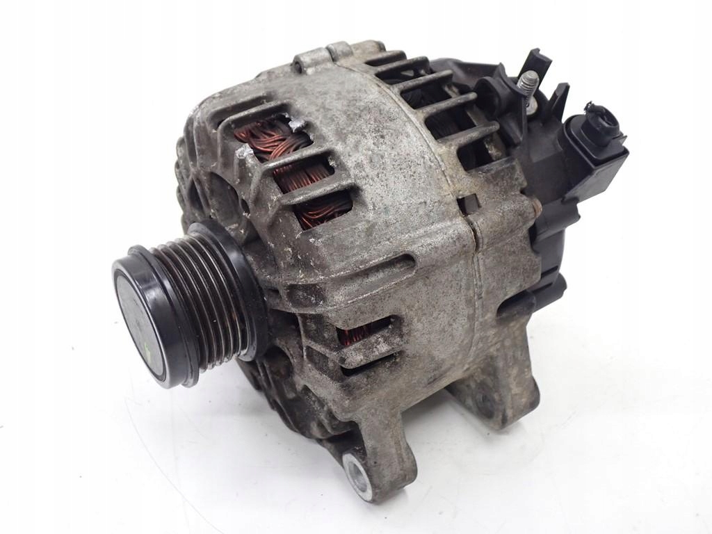 Купить Генератор оригинал 30644799 volvo v40 2 d2 1.6d 13r