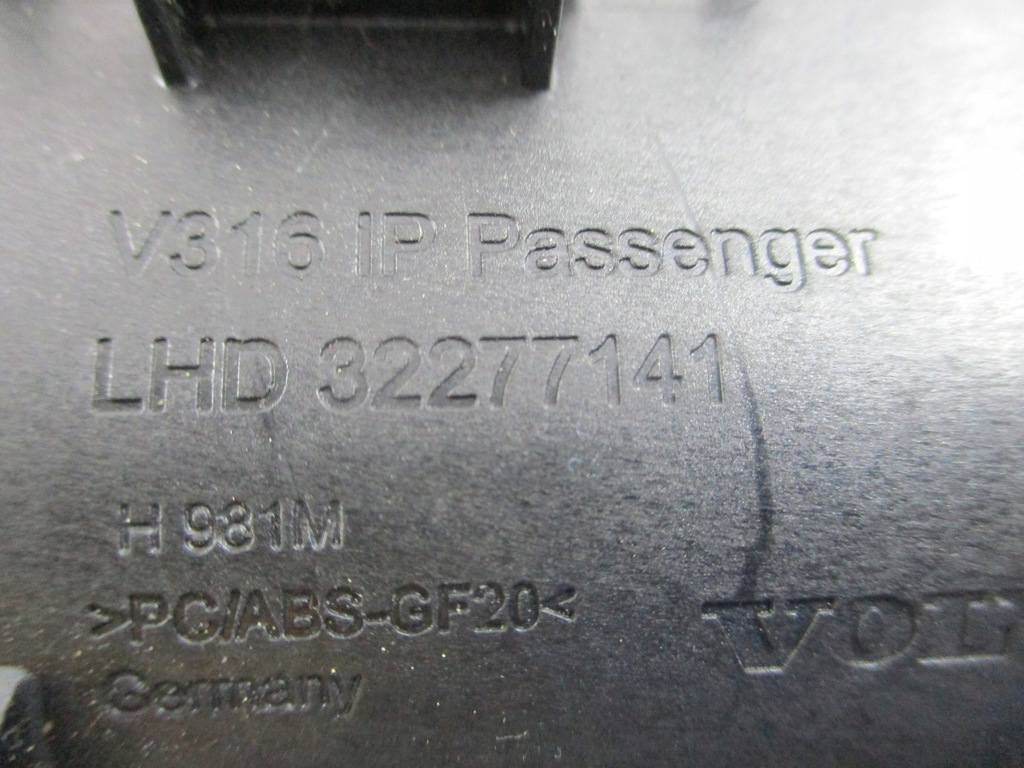 фото №7, Dekor консоли volvo xc40 32277139 32277141