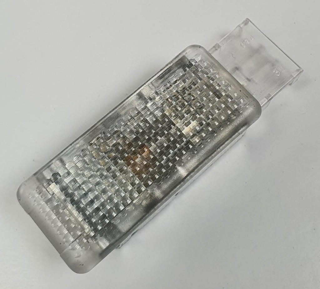 фото №1, Лампа освітлення салону porsche cayenne 7l0947415