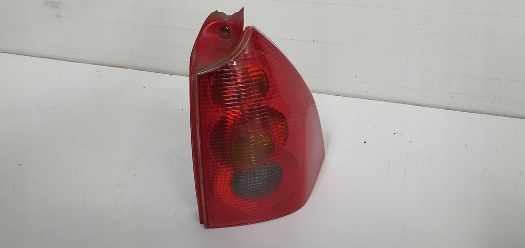 фото №1, Peugeot 307 kombi/sw лампа правый задняя