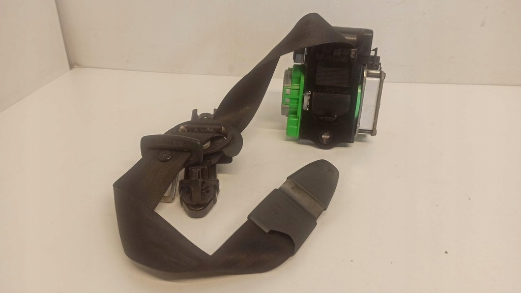 фото №1, Audi a5 8t pas безопасность левый перед