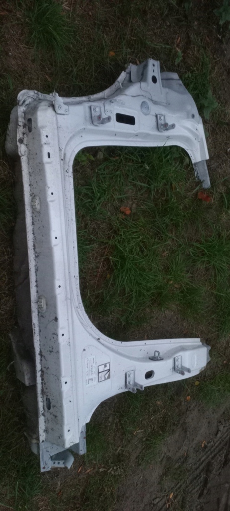 фото №1, Поріг блок двигуна середній лівий перед peugeot 2008