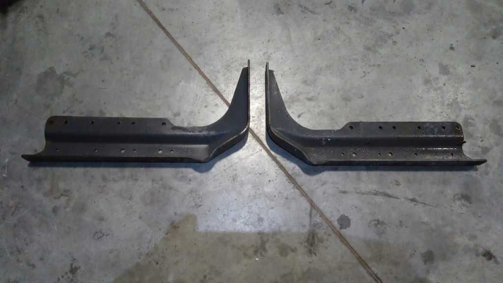 фото №1, Крепления лампа mercedes atego