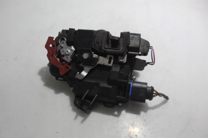 фото №3, Замок правий перед двері skoda fabia ii