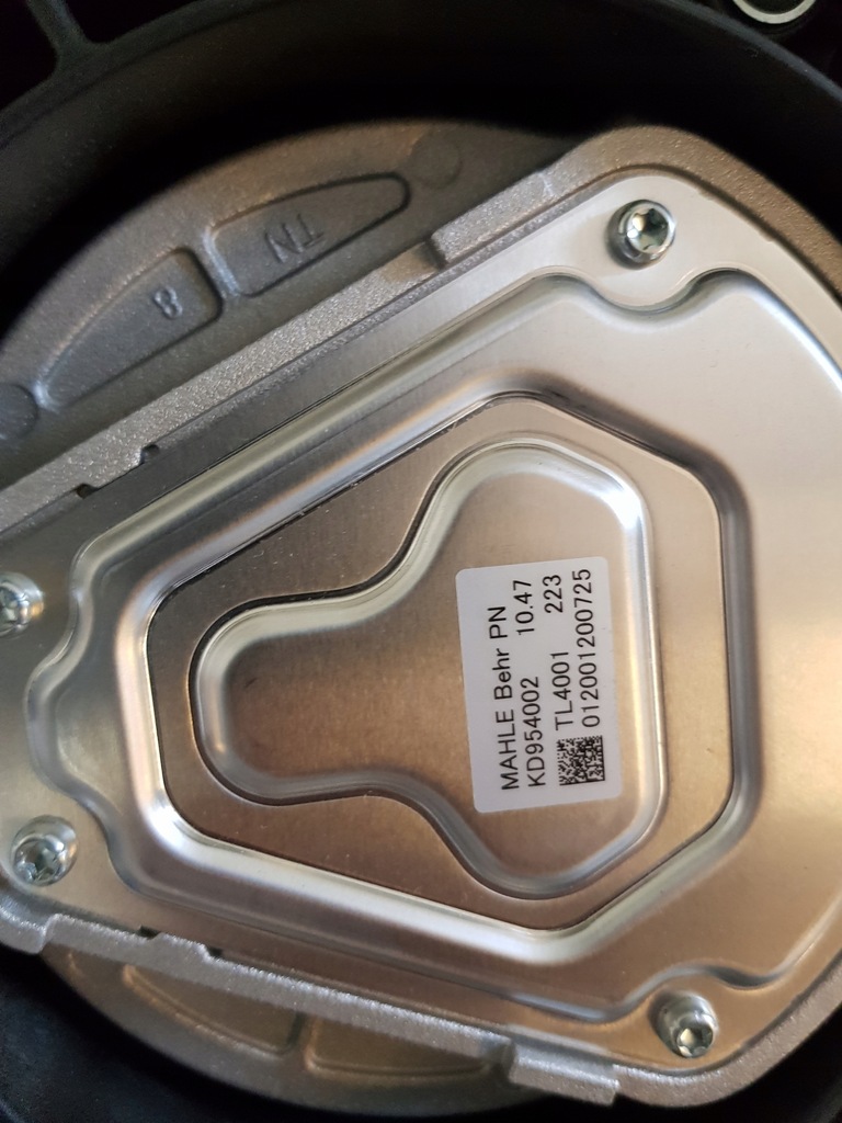 фото №8, Tesla 3 комплект радіатор pas nowe