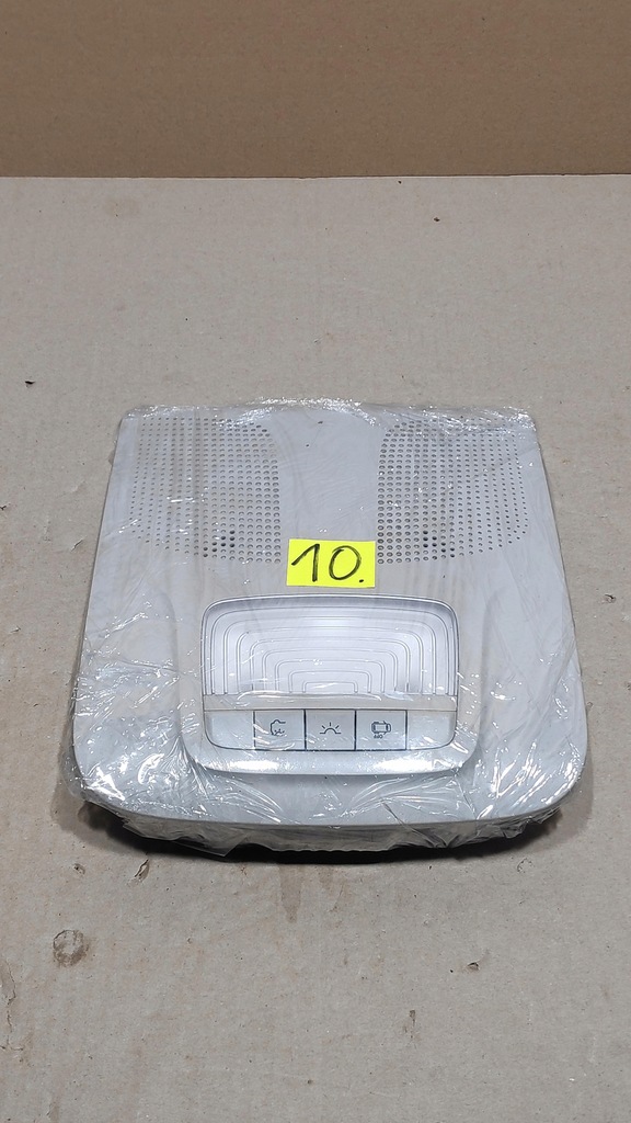 фото №9, Лампа потолочный освещение кабины vito mercedes w447 a4479006800