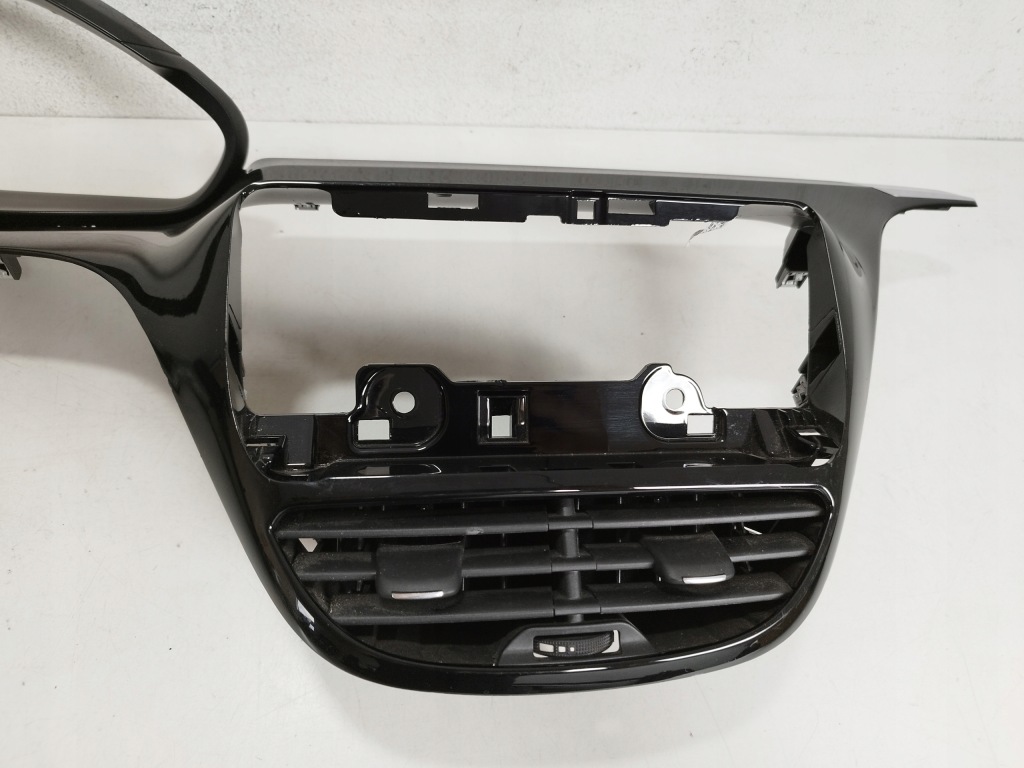 фото №4, Peugeot 208 рамка dekor консоли решётка обдув