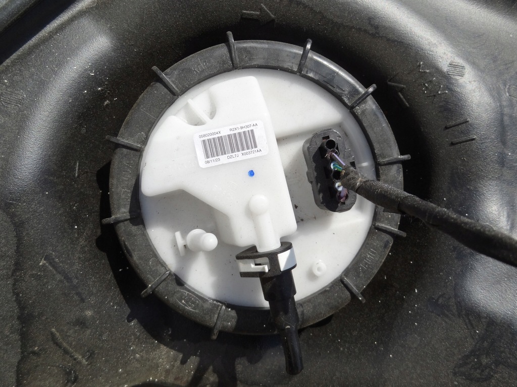 фото №5, Ford transit courier iii mk3 2024 1,0 ecoboost бак пального + насос заливна горловина