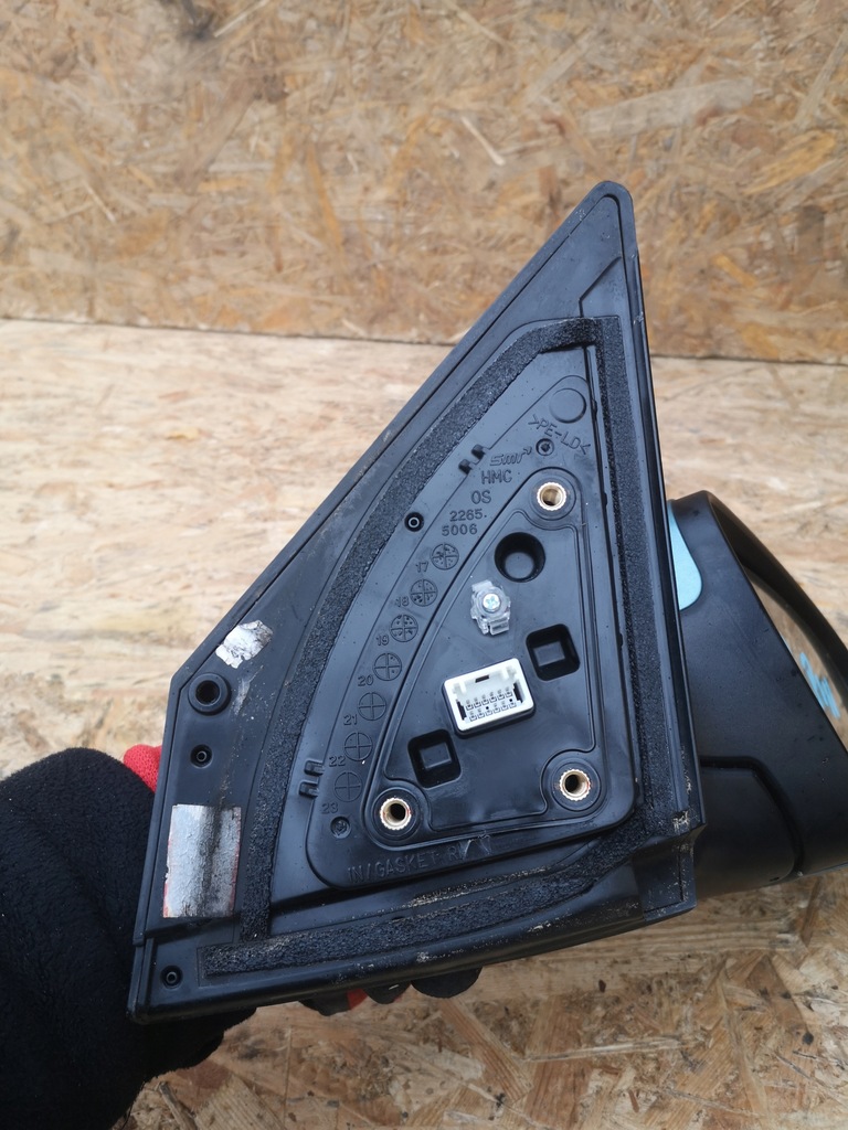 фото №6, Hyundai kona зеркало правое 10 pin лак su8